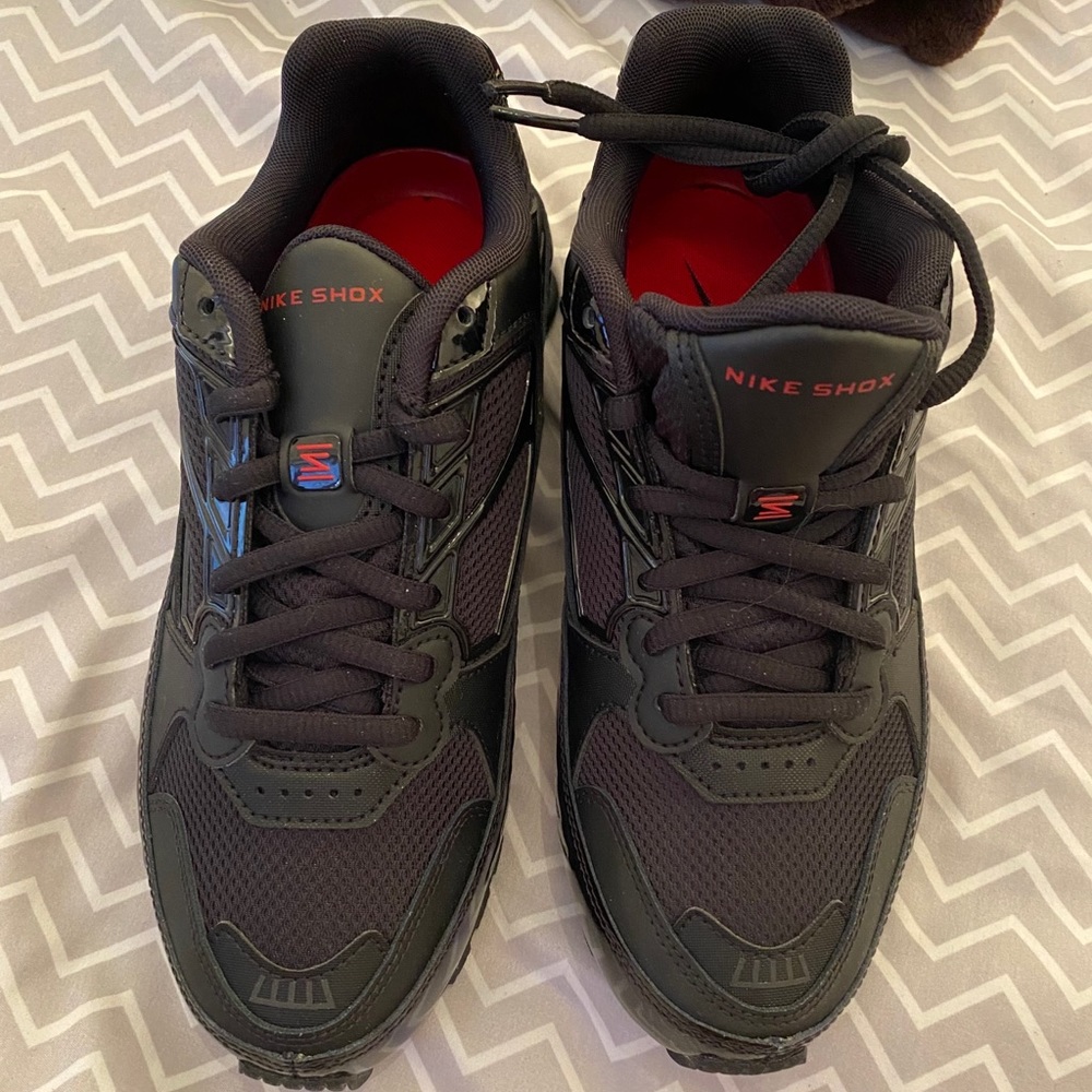 Nike Black Shox Enigma Sneakers